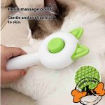 شانه کشیدن موهای بدن سگ